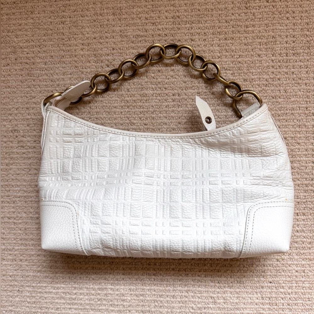 Burberry White Quilted Small Chain Bag - Picture 4 of 8